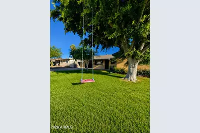 803 W 18th Street, Tempe, AZ 85281 - Photo 3