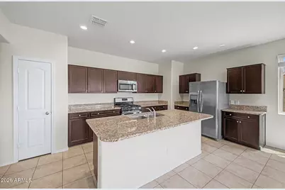 30177 W Verde Lane, Buckeye, AZ 85396 - Photo 9