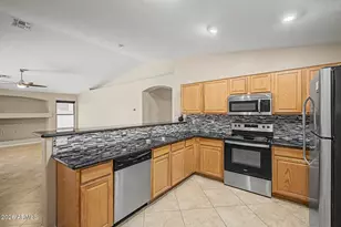 2340 W Apollo Rd, Phoenix, AZ 85041 - Photo 7