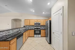2340 W Apollo Rd, Phoenix, AZ 85041 - Photo 9