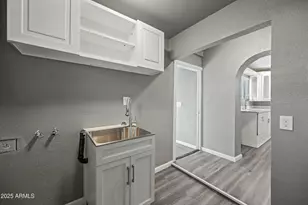 2601 N 51st St, Phoenix, AZ 85008 - Photo 17