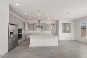 2441 W Nighthawk Way, Phoenix, AZ 85045 - Photo 9