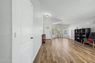 354 W Dana Drive, San Tan Valley, AZ 85143 - Photo 5