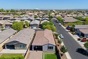 9209 W Wilow Bend Ln, Phoenix, AZ 85037 - Photo 33