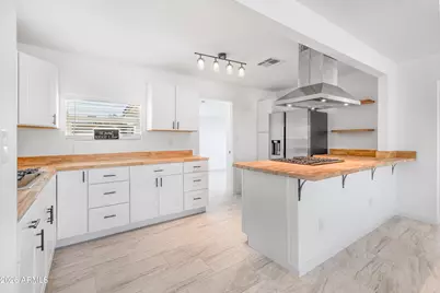 718 W 3rd Place, Mesa, AZ 85201 - Photo 7