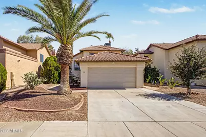 929 E Manor Drive, Chandler, AZ 85225 - Photo 1