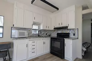 106 E Hedge Dr, Florence, AZ 85132 - Photo 3