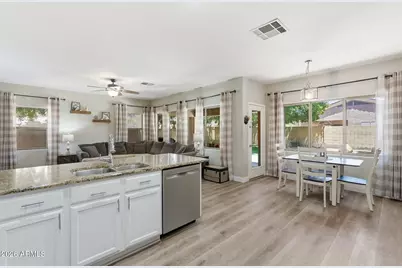 8242 W Melinda Lane, Peoria, AZ 85382 - Photo 15