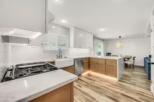 3428 E Windsong Dr, Phoenix, AZ 85048 - Photo 11