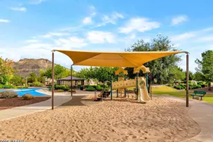6013 W Park View Ln, Glendale, AZ 85310 - Photo 15