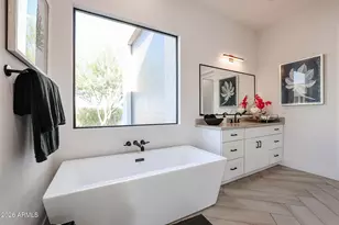 1612 E Creek Canyon Rd, Phoenix, AZ 85086 - Photo 27