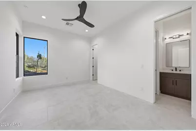 1676 E Creek Canyon Road, Phoenix, AZ 85086 - Photo 31