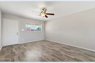 2112 W Dahlia Drive, Phoenix, AZ 85029 - Photo 9