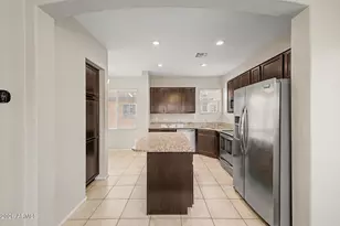 1947 N 77th Glen, Phoenix, AZ 85035 - Photo 5
