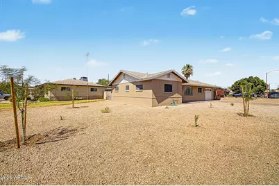 2022 E Monterey Way, Phoenix, AZ 85016 - Photo 3