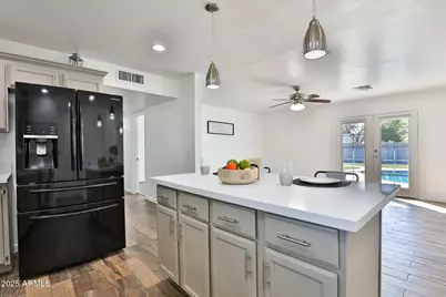 811 W Northern Avenue, Phoenix, AZ 85021 - Photo 9