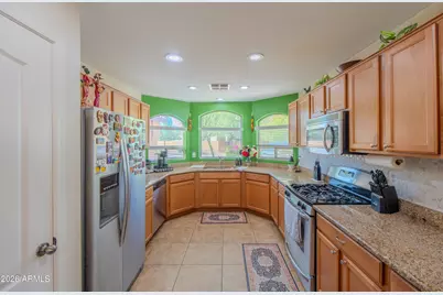 2907 E Whispering Wind Drive, Phoenix, AZ 85024 - Photo 9