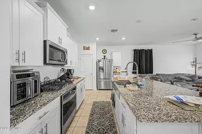 12418 W Glenn Court, Glendale, AZ 85307 - Photo 5