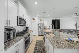 12418 W Glenn Ct, Glendale, AZ 85307 - Photo 5