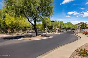 2122 W Ian Dr, Phoenix, AZ 85041 - Photo 3