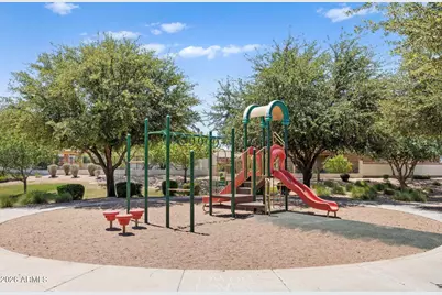 2122 W Ian Drive, Phoenix, AZ 85041 - Photo 29