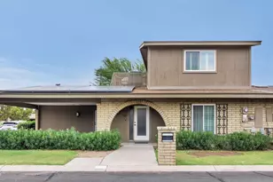 7335 North 11th St, Phoenix, AZ 85020 - Photo 1
