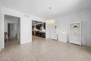 7335 North 11th St, Phoenix, AZ 85020 - Photo 9