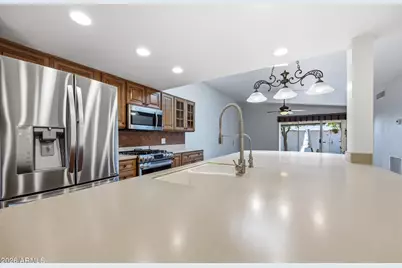 5233 N 15th Drive, Phoenix, AZ 85015 - Photo 7