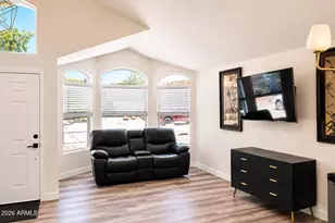 3017 E Woodland Dr, Phoenix, AZ 85048 - Photo 3