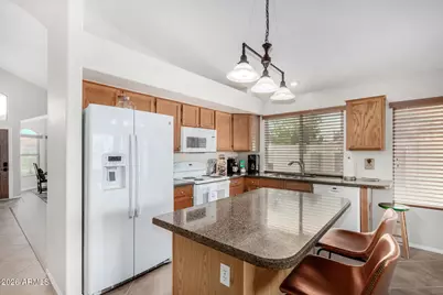 7724 W Topeka Drive W, Glendale, AZ 85308 - Photo 11