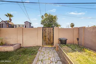 7040 N 22nd Dr, Phoenix, AZ 85021 - Photo 37