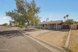 7040 N 22nd Dr, Phoenix, AZ 85021 - Photo 5