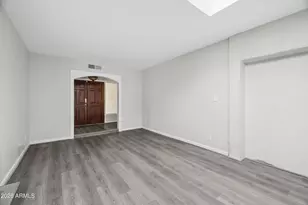 10631 N 37th Dr, Phoenix, AZ 85029 - Photo 17
