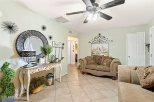 2939 E Angela Dr, Phoenix, AZ 85032 - Photo 7