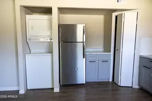 6746 N 43rd Ave, Glendale, AZ 85301 - Photo 13