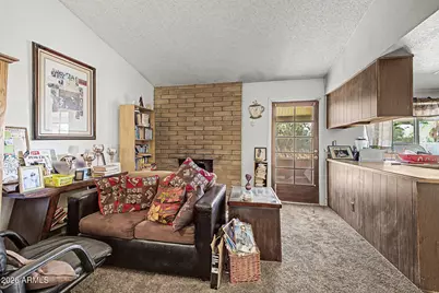 6029 W Desert Hills Drive, Glendale, AZ 85304 - Photo 11