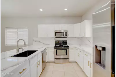 2043 N Holguin Way, Chandler, AZ 85225 - Photo 7