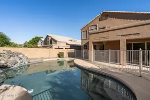 908 E Mountain Sage Dr, Phoenix, AZ 85048 - Photo 45