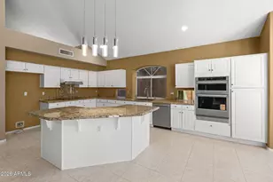 908 E Mountain Sage Dr, Phoenix, AZ 85048 - Photo 13