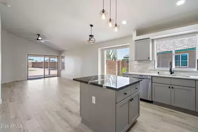 18801 N 1st Avenue, Phoenix, AZ 85027 - Photo 11