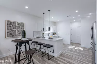 4815 S 28th Street #2, Phoenix, AZ 85040 - Photo 5