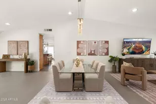 2347 E Mescal St, Phoenix, AZ 85028 - Photo 9