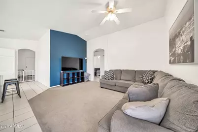 6226 W Illini Street, Phoenix, AZ 85043 - Photo 5