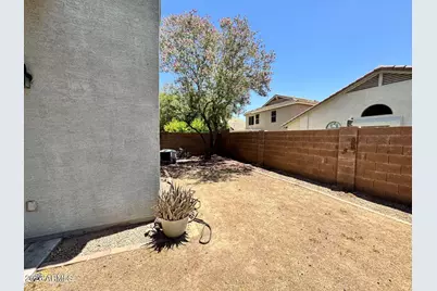 44879 W Desert Garden Road, Maricopa, AZ 85139 - Photo 21