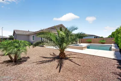 8025 W Gardenia Avenue, Glendale, AZ 85303 - Photo 45