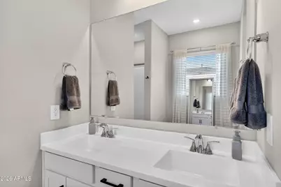 8025 W Gardenia Avenue, Glendale, AZ 85303 - Photo 27