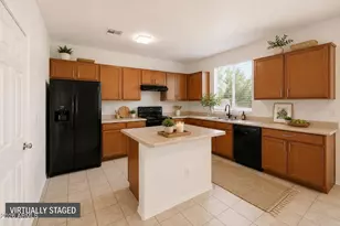 7129 W Solano Dr N, Glendale, AZ 85303 - Photo 3