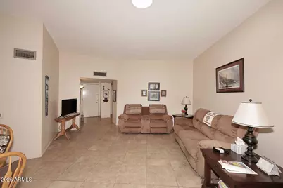 13027 N 111th Avenue N, Sun City, AZ 85351 - Photo 9