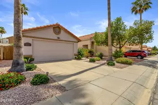 4755 E Angela Dr, Phoenix, AZ 85032 - Photo 3