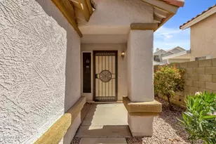 4755 E Angela Dr, Phoenix, AZ 85032 - Photo 5